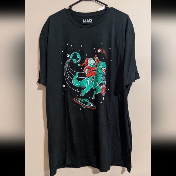 Mad Engine Santa Claus T Rex Dinosaur Men's Short Sleeve Christmas Shirt 2XL - Picture 2 of 7